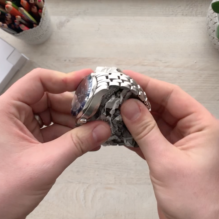 Supporting the inside of the watch before packing