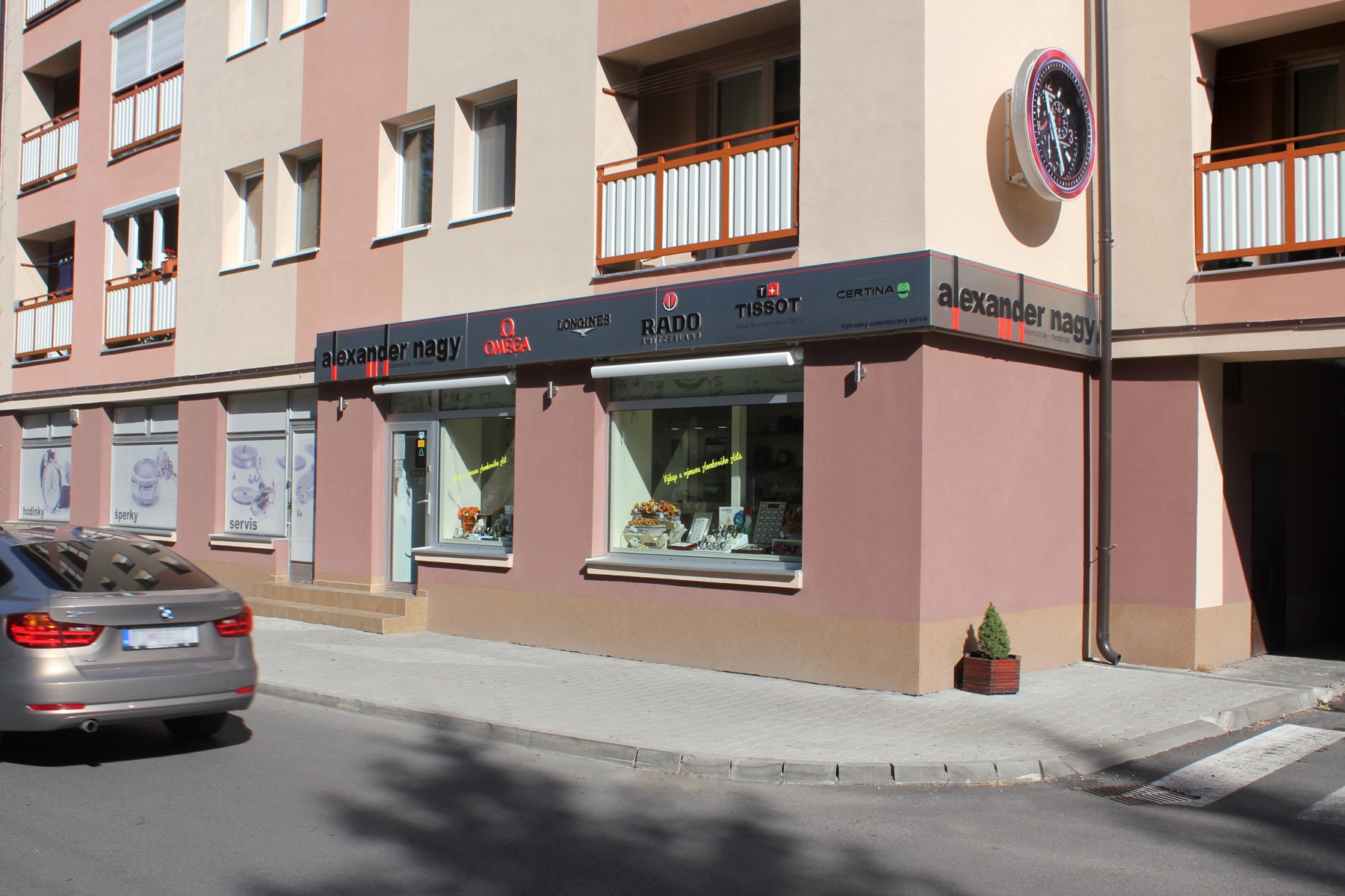 Exterior of Alexander Nagy store